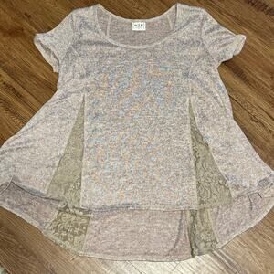 Women’s H.I.P. Short Sleeve High-Low Tunic Top with Lace Side Panels small